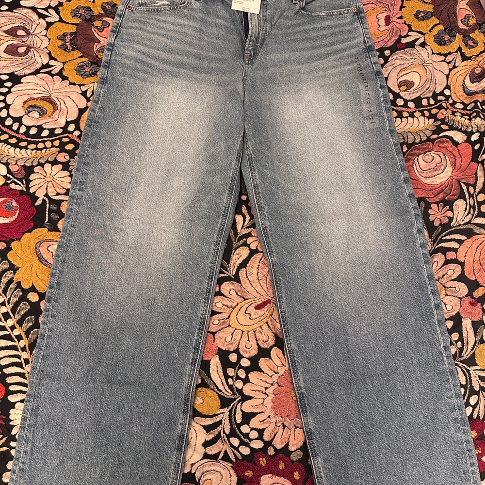 American Eagle Outfitters Light Blue Wide Leg Jeans